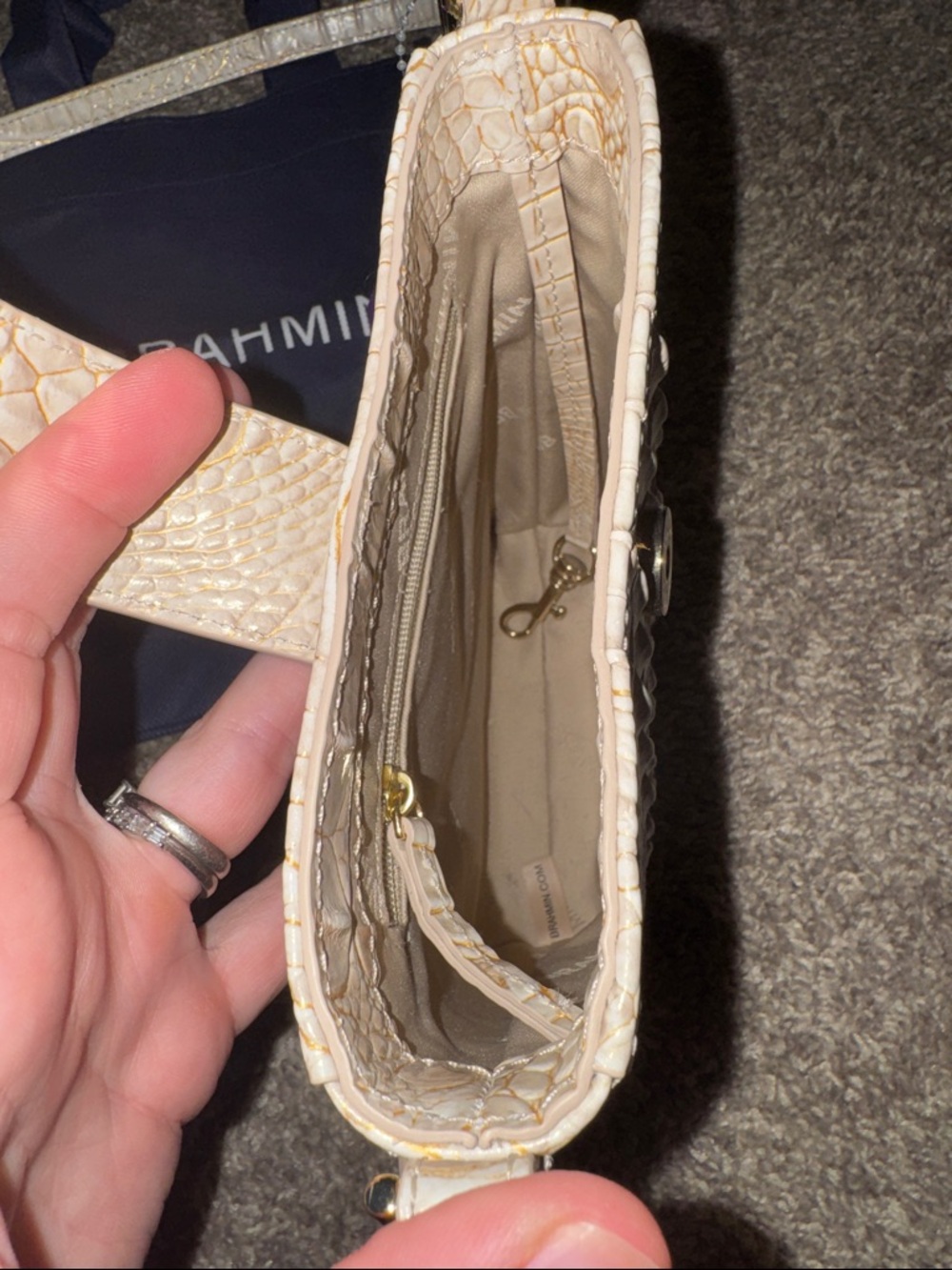 Brahmin Melbourne Marley Crossbody - Picture 4 of 4